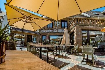 هتل Logis Hôtel Du Parc