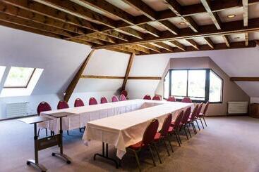 هتل Logis Hostellerie D'aussois