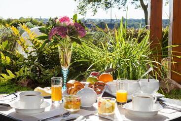 هتل Logis Hostellerie D'aussois