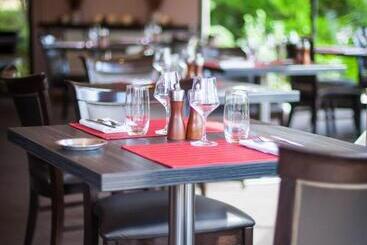 هتل Logis Hostellerie D'aussois