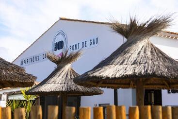 فندق Logis Le Nid Du Pont De Gau