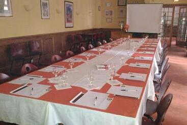 هتل The Originals City, Hôtel Bristol, Le Puyenvelay