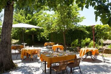 Logis Hotel La Bergerie Hôtel 3 étoiles Restaurant Savoureux