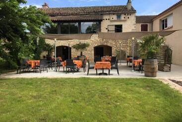 Logis Hotel La Bergerie Hôtel 3 étoiles Restaurant Savoureux