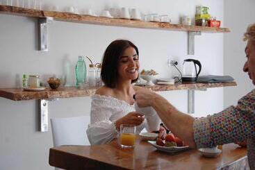 تختخواب و صبحانه Centro Storico Via Sassari Accommodation