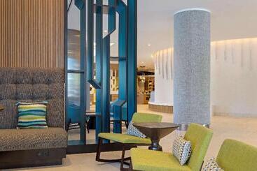 هتل Hilton Garden Inn Boston Brookline, Ma