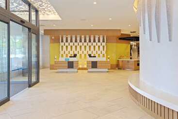 هتل Hilton Garden Inn Boston Brookline, Ma