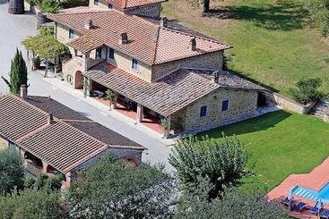 هتل روستایی Agriturismo L Incrociata