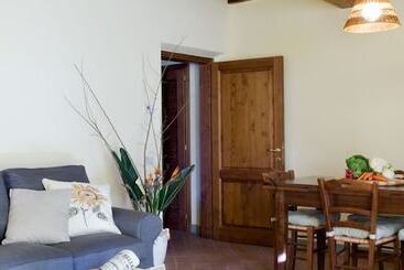 هتل روستایی Agriturismo L Incrociata