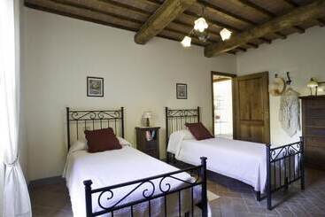 هتل روستایی Agriturismo L Incrociata