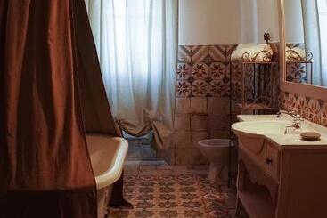 پانسیون Casa Lu Duttori