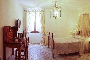 پانسیون Casa Lu Duttori