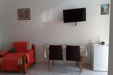 تختخواب و صبحانه Villateresa