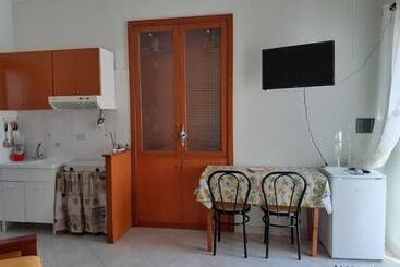 تختخواب و صبحانه Villateresa