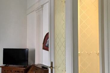 Monfort Club B&b