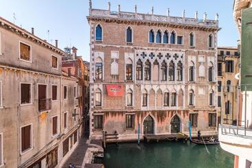 پانسیون Palazzo Daponte
