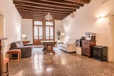 پانسیون Palazzo Daponte