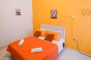 تختخواب و صبحانه Casa Vacanze Carolina 348
