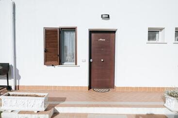 تختخواب و صبحانه Gioema