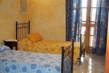 تختخواب و صبحانه La Casa Di Mariù