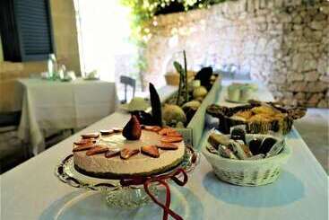 تختخواب و صبحانه Villa Pesce