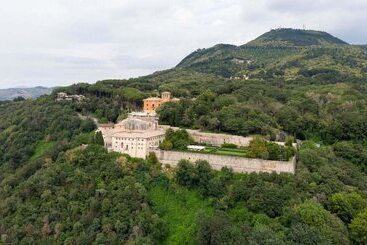 مسافرخانه Villa Palazzola