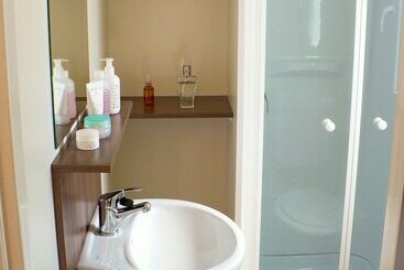 هتل Victoria Mobilehome In Village Residence Juliamare