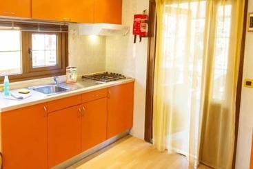 هتل Villaggio Camping Duca Amedeo