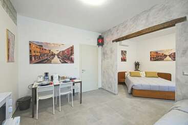پانسیون Residence Serenissima By Holistay