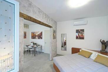 پانسیون Residence Serenissima By Holistay