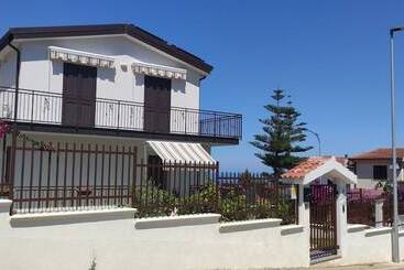 Alba De Mar B&b
