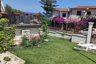 Alba De Mar B&b