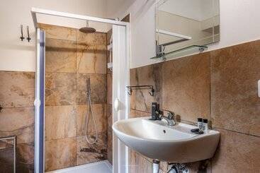 B&b Aciazza