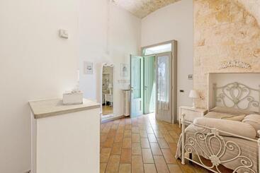 تختخواب و صبحانه Fabula Maison