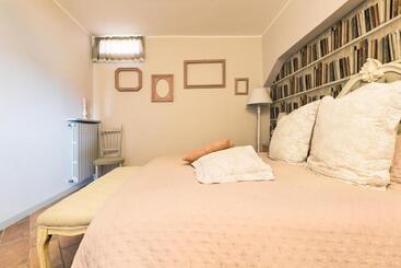 تختخواب و صبحانه Fabula Maison