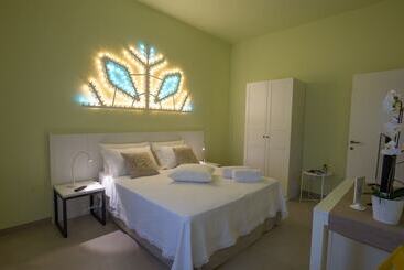 Bed and Breakfast Luci Del Salento Guest House