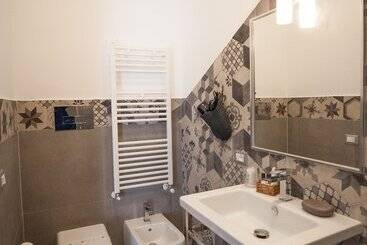 تختخواب و صبحانه Prometeo Rooms