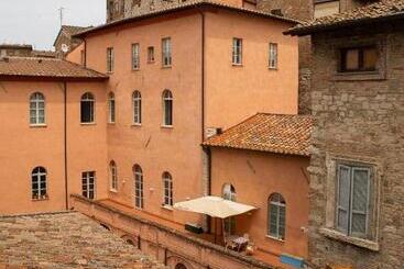 تختخواب و صبحانه Santa Cecilia Perugia  Rooms&suite