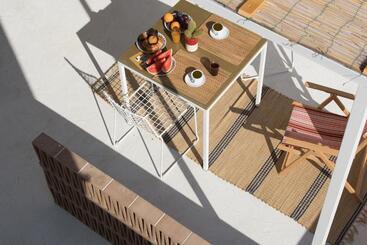 تختخواب و صبحانه Senia_rooms_vista