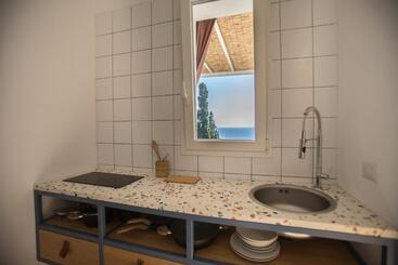 تختخواب و صبحانه Senia_rooms_vista