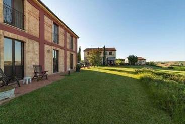 Country House  La Tana Della Lepre