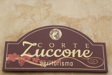 هتل روستایی Agriturismo Corte Zuccone