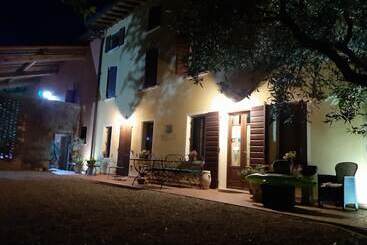 هتل روستایی Agriturismo Trebis