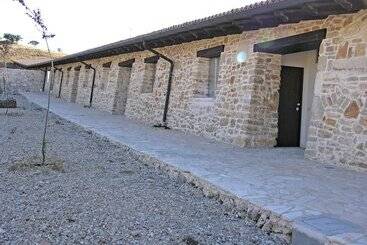 هتل روستایی Masseria Revinaldi