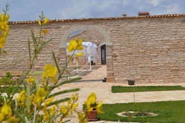 هتل روستایی Masseria Revinaldi