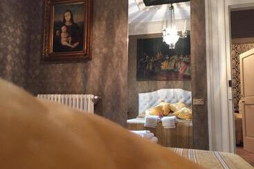 تختخواب و صبحانه Palazzo Laguardia