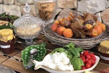 تختخواب و صبحانه Dimora Le Ginestre Adults Only