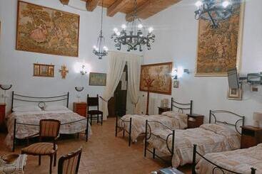 تختخواب و صبحانه Il Capitello