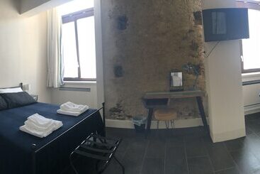 Castello D Alcontres B&b