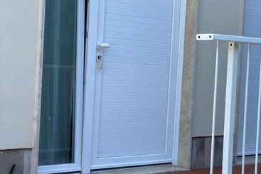 مسافرخانه Acquaviva Experience B&b